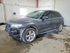 WA1ANAFY4J2240645 2018 AUDI Q5