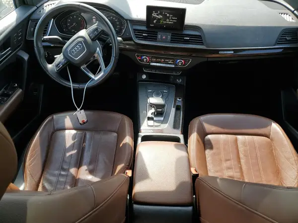 WA1ANAFY4K2036302 2019 AUDI Q5 - Image 8