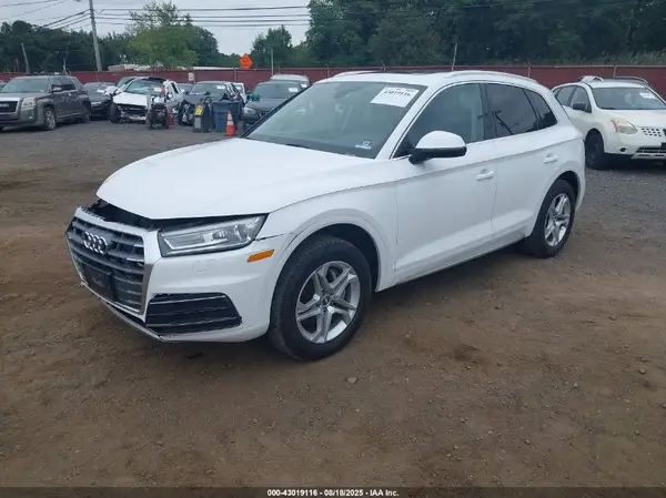 WA1ANAFY4K2036672 2019 AUDI Q5 - Image 2