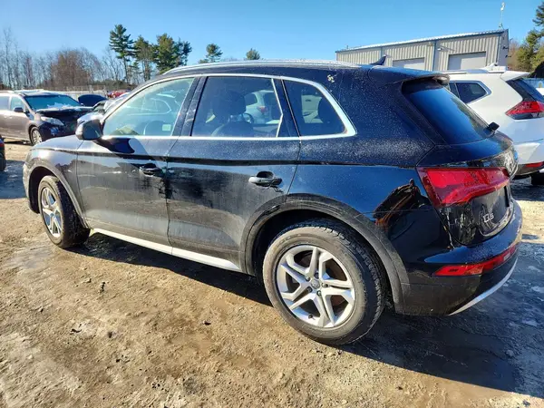 WA1ANAFY4K2106283 2019 AUDI Q5 - Image 2
