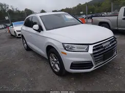 WA1ANAFY4K2118949 2019 AUDI Q5