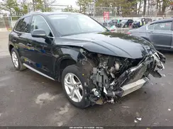 WA1ANAFY4K2122483 2019 AUDI Q5