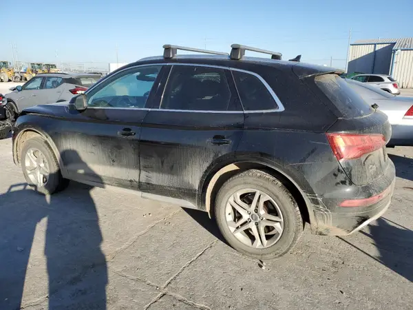 WA1ANAFY4K2126663 2019 AUDI Q5 - Image 2