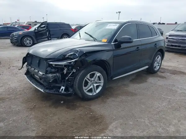 WA1ANAFY4K2130471 2019 AUDI Q5 - Image 2