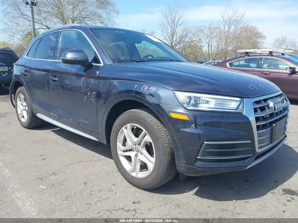 WA1ANAFY4K2130888 2019 AUDI Q5 - Image 1