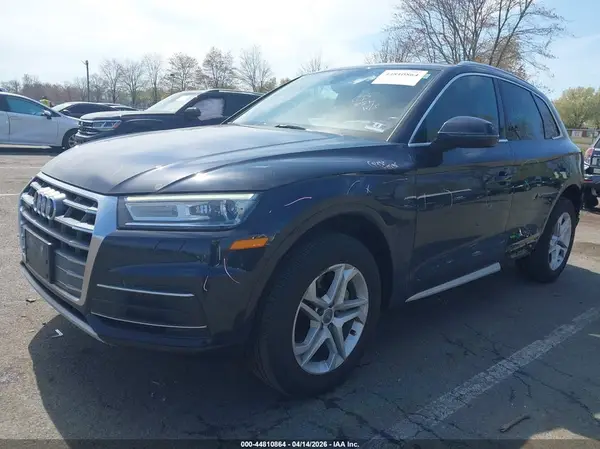 WA1ANAFY4K2130888 2019 AUDI Q5 - Image 2
