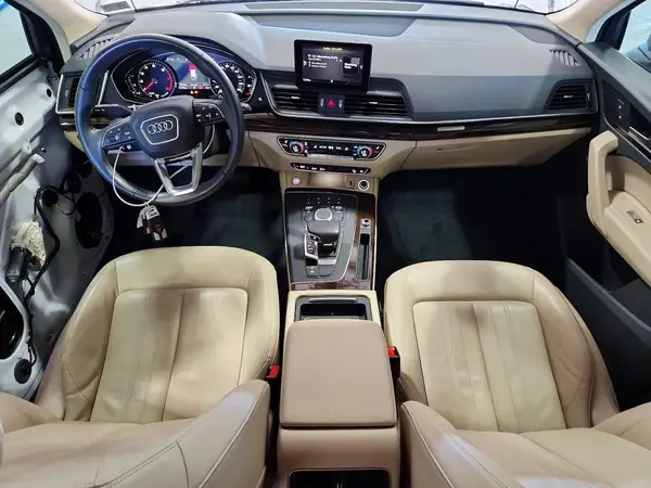 WA1ANAFY4K2136142 2019 AUDI Q5 - Image 8