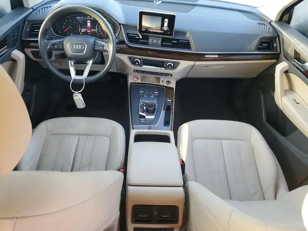 WA1ANAFY4K2139297 2019 AUDI Q5 - Image 8