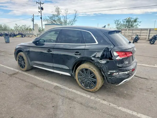 WA1ANAFY4L2019890 2020 AUDI Q5 - Image 2