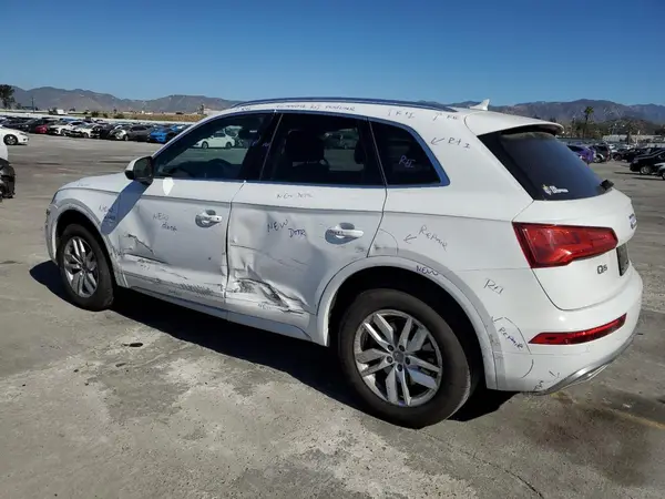 WA1ANAFY4L2045986 2020 AUDI Q5 - Image 2