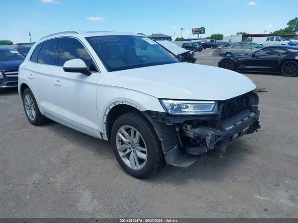 WA1ANAFY4L2064439 2020 AUDI Q5 - Image 1