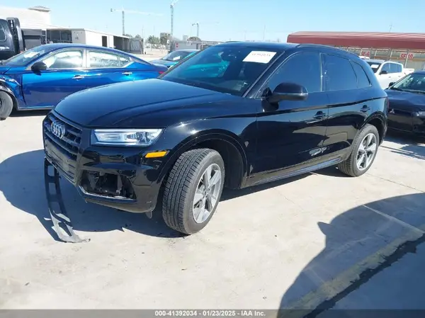 WA1ANAFY4L2088840 2020 AUDI Q5 - Image 2