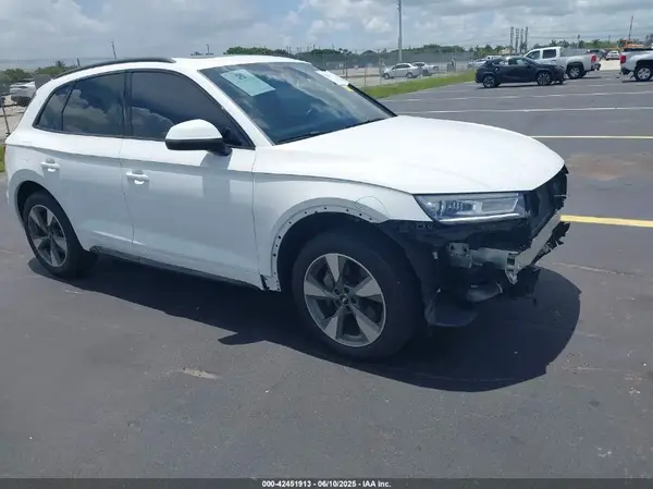 WA1ANAFY4L2106527 2020 AUDI Q5 - Image 1