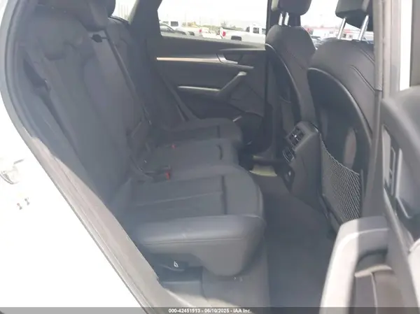 WA1ANAFY4L2106527 2020 AUDI Q5 - Image 8