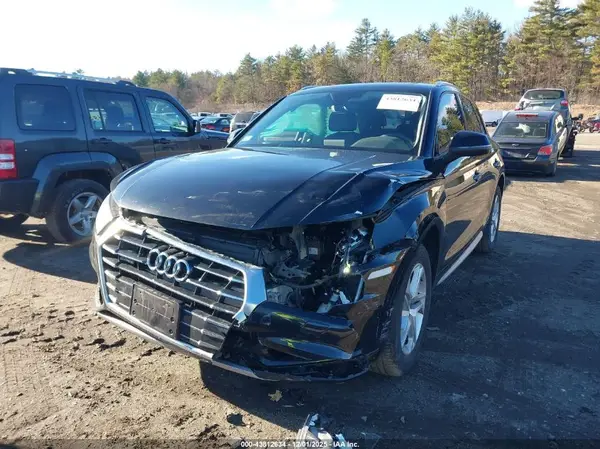 WA1ANAFY5J2001279 2018 AUDI Q5 - Image 2