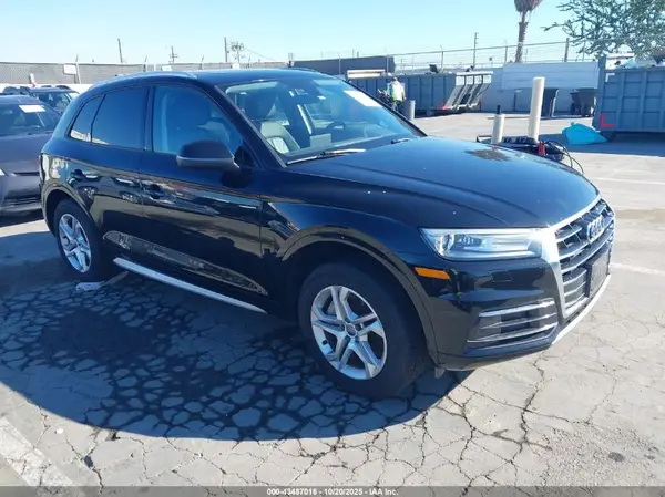 WA1ANAFY5J2001282 2018 AUDI Q5 - Image 1