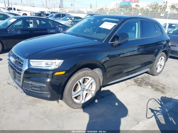 WA1ANAFY5J2001282 2018 AUDI Q5 - Image 2