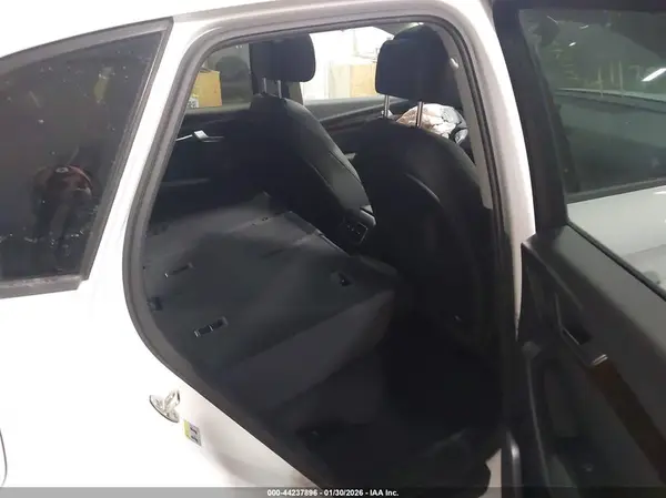 WA1ANAFY5J2003596 2018 AUDI Q5 - Image 8