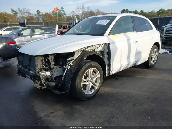 WA1ANAFY5J2004506 2018 AUDI Q5 - Image 2