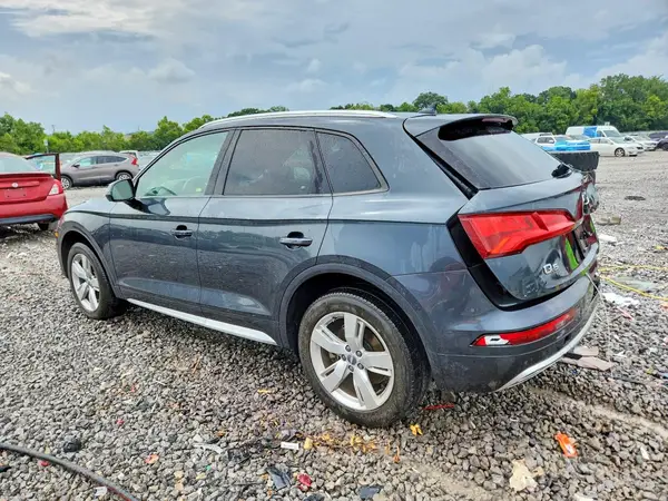 WA1ANAFY5J2011990 2018 AUDI Q5 - Image 2