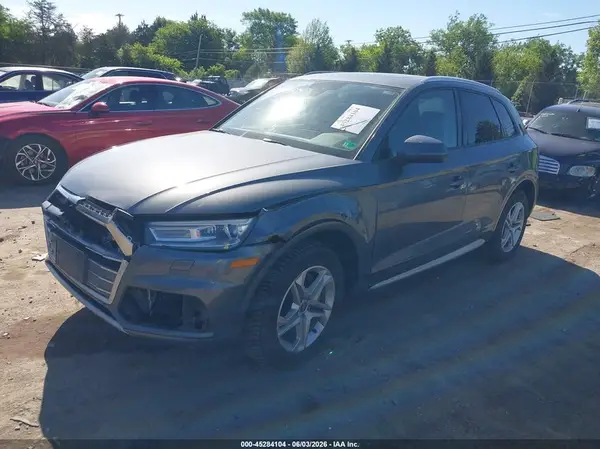 WA1ANAFY5J2116576 2018 AUDI Q5 - Image 2