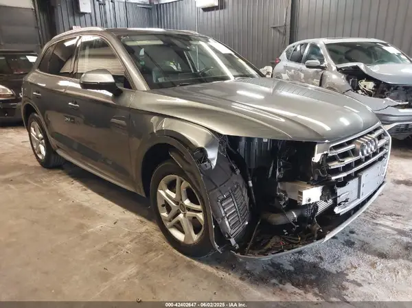 WA1ANAFY5J2177717 2018 AUDI Q5 - Image 1