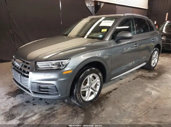 WA1ANAFY5J2177717 2018 AUDI Q5 - Image 2