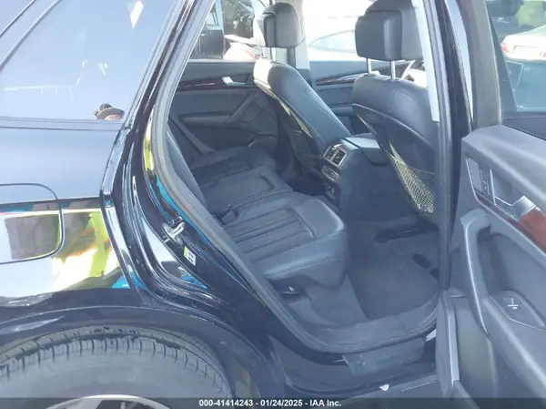 WA1ANAFY5J2184246 2018 AUDI Q5 - Image 8