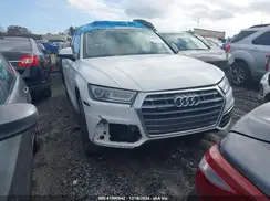 WA1ANAFY5J2213857 2018 AUDI Q5