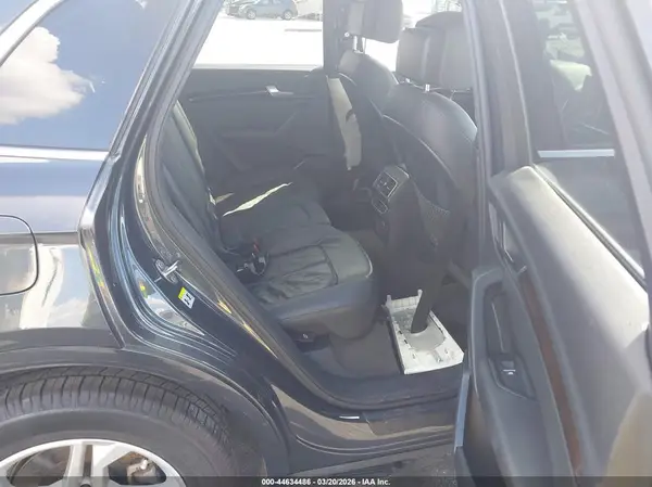 WA1ANAFY5K2045722 2019 AUDI Q5 - Image 8