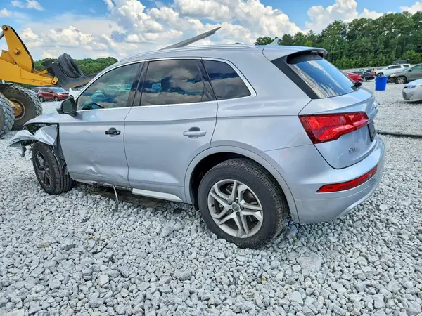 WA1ANAFY5K2053562 2019 AUDI Q5 - Image 2