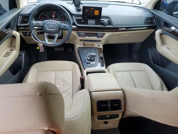 WA1ANAFY5K2056381 2019 AUDI Q5 - Image 8