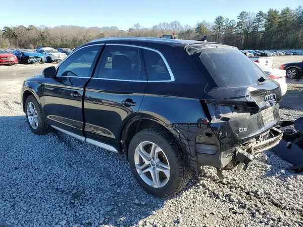 WA1ANAFY5K2072810 2019 AUDI Q5 - Image 2