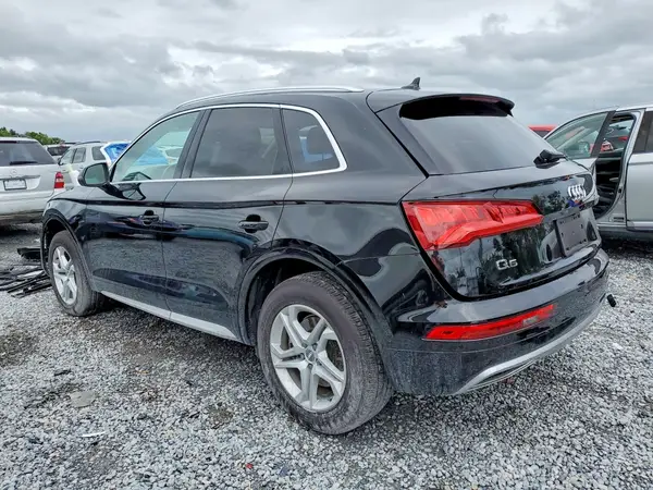 WA1ANAFY5K2098971 2019 AUDI Q5 - Image 2