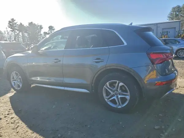 WA1ANAFY5K2101206 2019 AUDI Q5 - Image 2