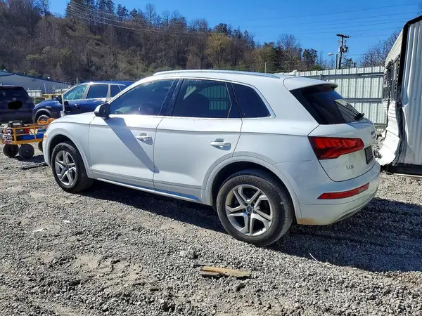 WA1ANAFY5K2113808 2019 AUDI Q5 - Image 2