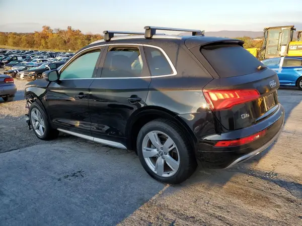 WA1ANAFY5K2121374 2019 AUDI Q5 - Image 2
