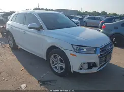 WA1ANAFY5K2136103 2019 AUDI Q5