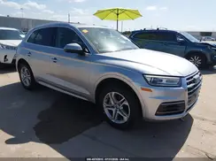 WA1ANAFY5K2138000 2019 AUDI Q5