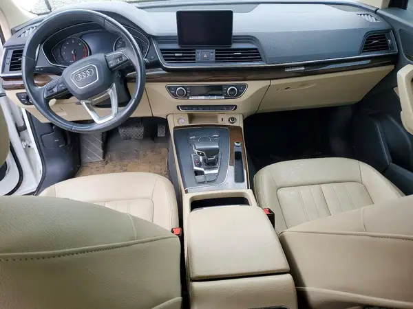 WA1ANAFY5K2140989 2019 AUDI Q5 - Image 8