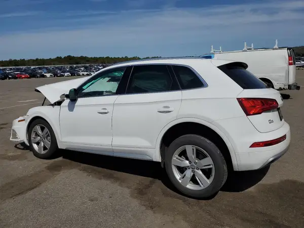 WA1ANAFY5K2144234 2019 AUDI Q5 - Image 2
