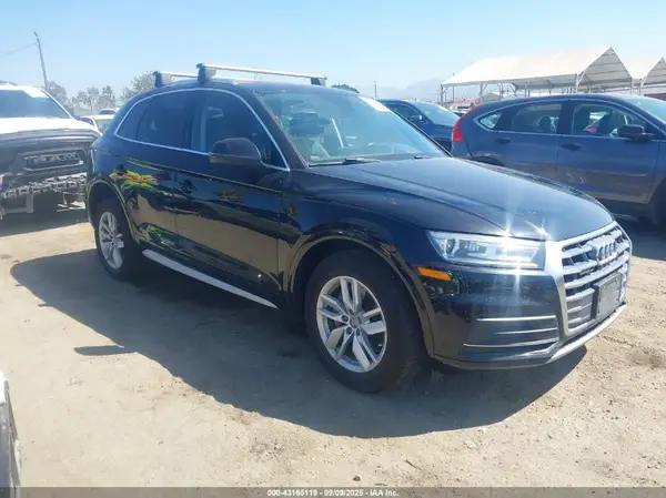 WA1ANAFY5L2061050 2020 AUDI Q5 - Image 1