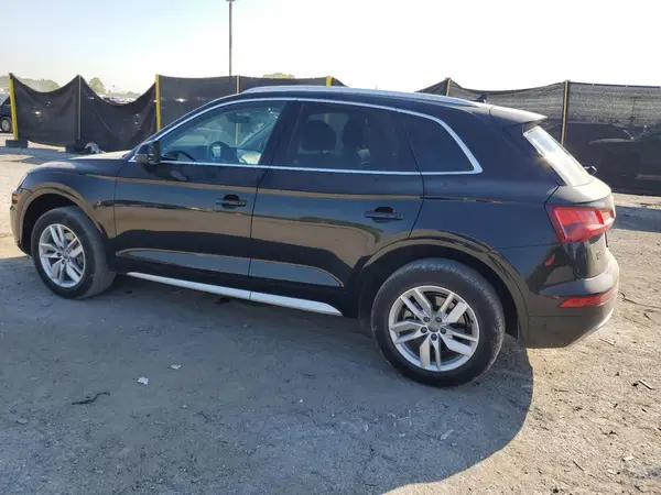 WA1ANAFY5L2062070 2020 AUDI Q5 - Image 2