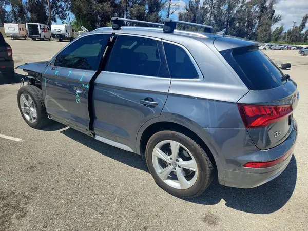 WA1ANAFY5L2084652 2020 AUDI Q5 - Image 2