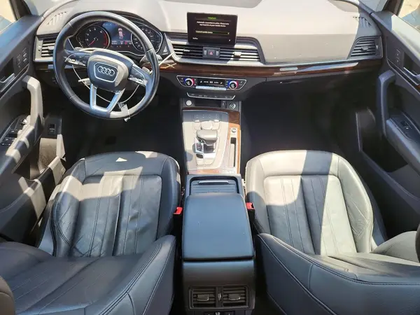 WA1ANAFY5L2091083 2020 AUDI Q5 - Image 8