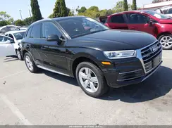 WA1ANAFY6J2001033 2018 AUDI Q5