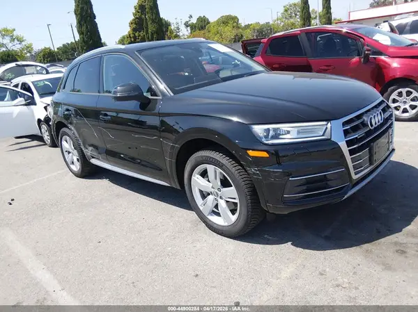 WA1ANAFY6J2001033 2018 AUDI Q5 - Image 1