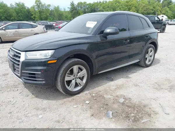 WA1ANAFY6J2001114 2018 AUDI Q5 - Image 2