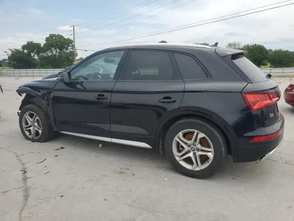 WA1ANAFY6J2003901 2018 AUDI Q5 - Image 2