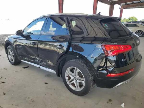 WA1ANAFY6J2004157 2018 AUDI Q5 - Image 2